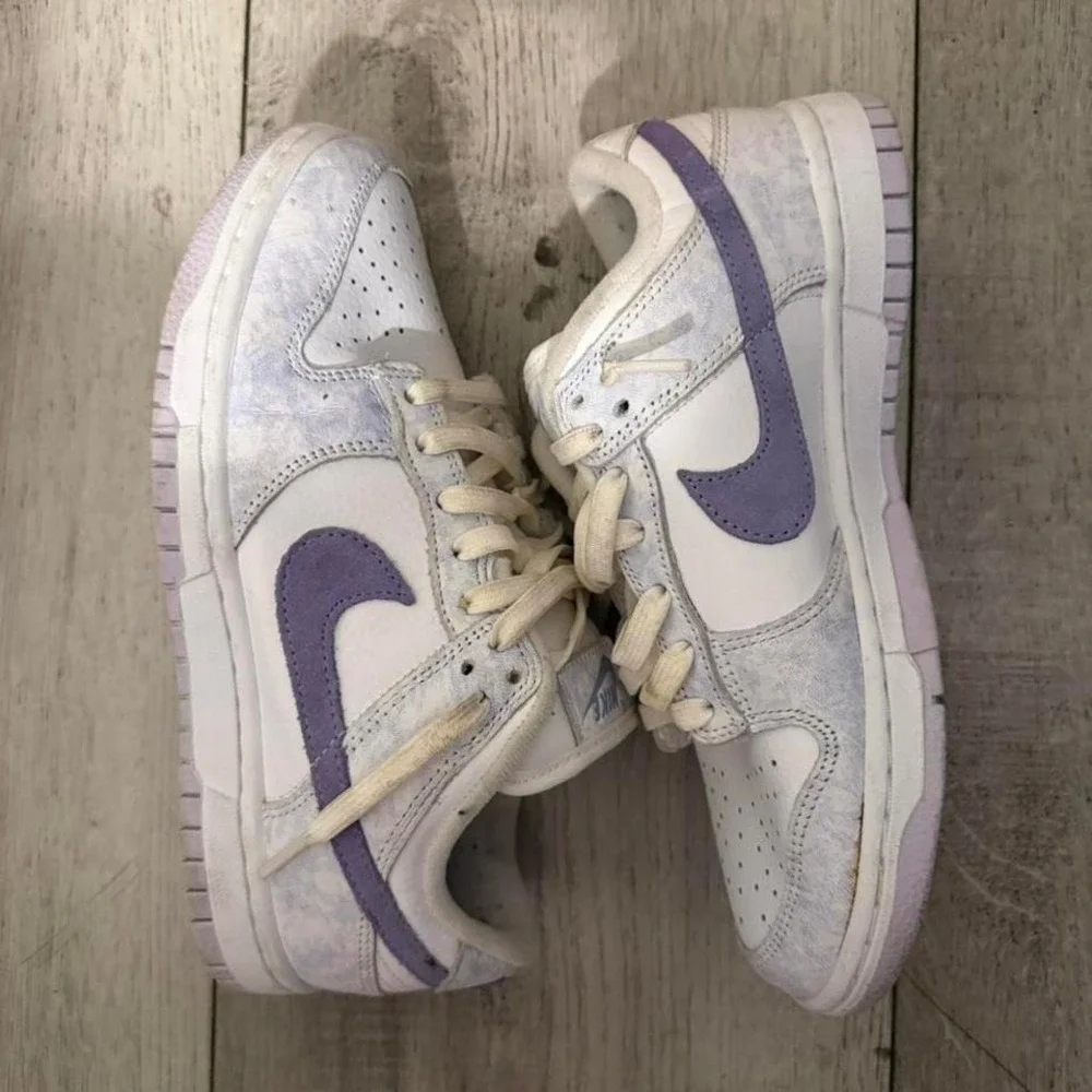 Nike‎ Dunk Low white and purple trainers women size 7 purple pulse